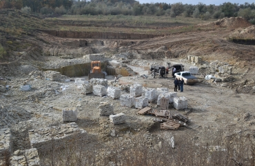 Начата новая разработка месторождения песчаника